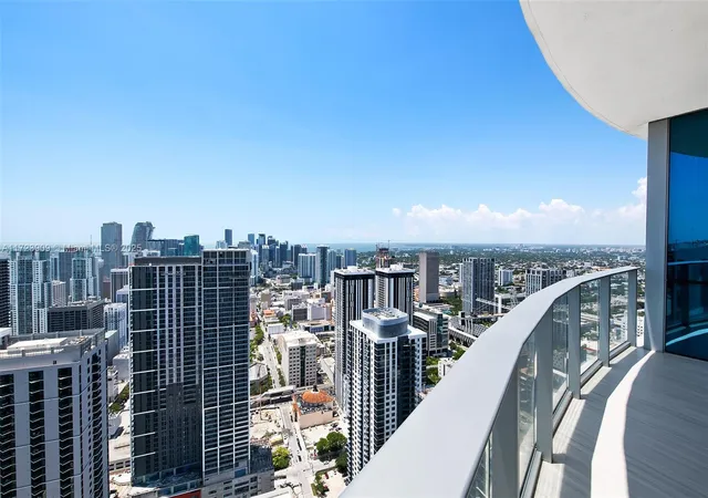 40th image of 851 Ne 1st Ave #PH 5411, Miami, FL 33132 | MLS# A11723909