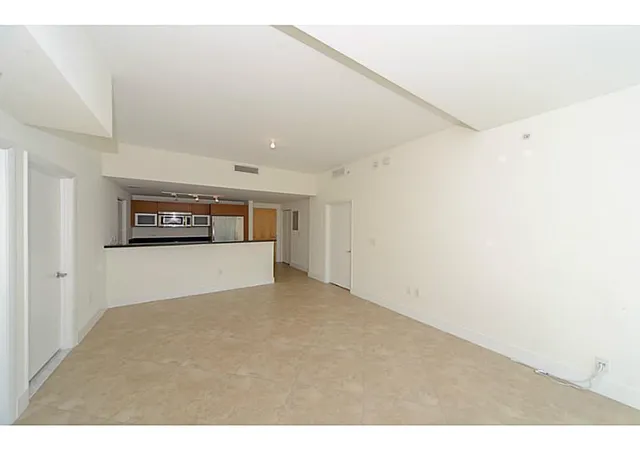 4th image of 253 Ne 2Nd St #2710, Miami, FL 33132 | MLS# R11052354