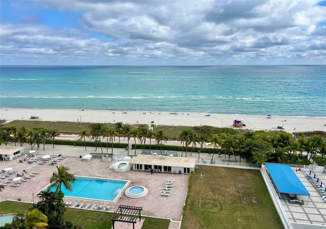 5th image of 5005 Collins Ave #1210, Miami Beach, FL 33140 | MLS# F10481037