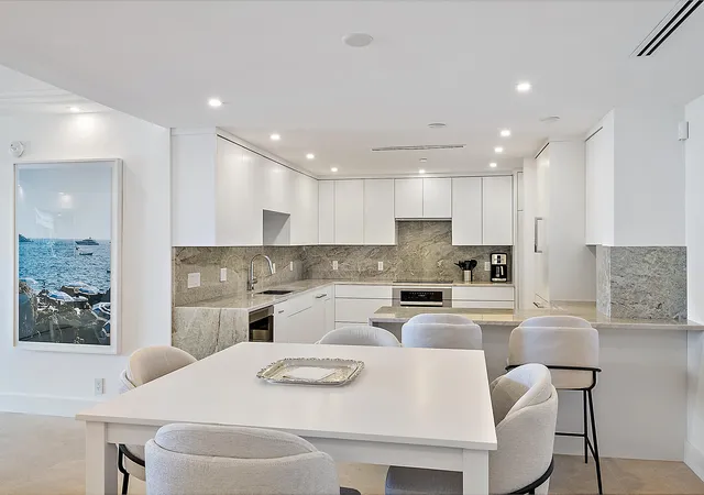 Homes for sale in Palm Beach, FL | 2600 S Ocean Blvd #102w, Palm Beach, FL 33480 | MLS# R11053333