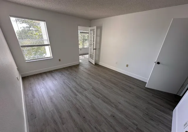 5th image of 1401 Village Blvd #136, West Palm Beach, FL 33409 | MLS# R11053385