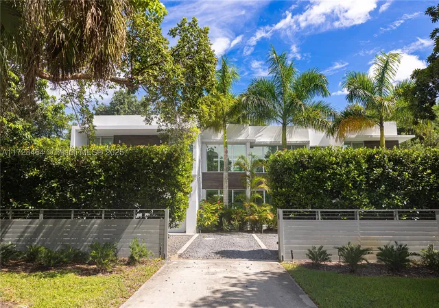 4th image of 6790 Sw 72 Street, South Miami, FL 33143 | MLS# A11728464