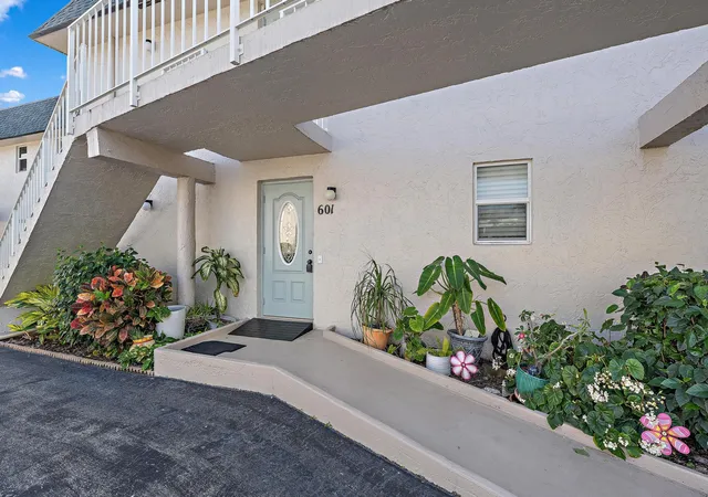 2nd image of 3601 S Ocean Blvd #601, Palm Beach, FL 33480 | MLS# R11054339