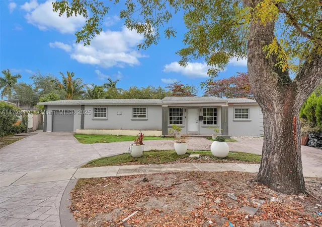 Photo 2 of Single family home for sale at 18600 Ne 7th Ct, North Miami Beach, FL 33179 | MLS# A11729470 | Listing updated on 2026-08-14