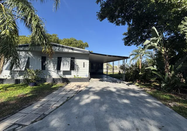 Homes for sale in Pompano Beach, FL | 3271 Fairway Dr, Pompano Beach, FL 33069 | MLS# R11056273