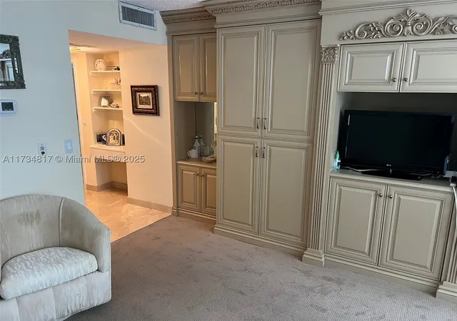 Photo 4 of Condo for sale at 9801 Collins Ave #17J, Bal Harbour, FL 33154 | MLS# A11734817 | Listing updated on 2026-06-24