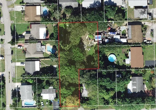 2nd image of 2361 Sw 45th St, Fort Lauderdale, FL 33312 | MLS# A11736614