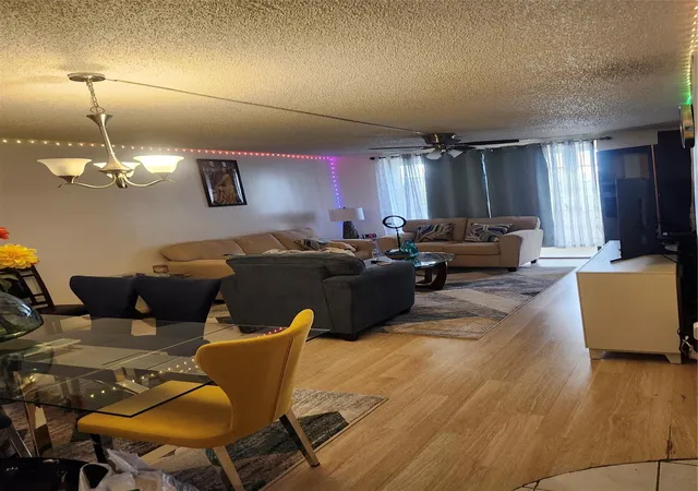 5th image of 2840 Somerset Dr #404 M, Lauderdale Lakes, FL 33311 | MLS# F10483981