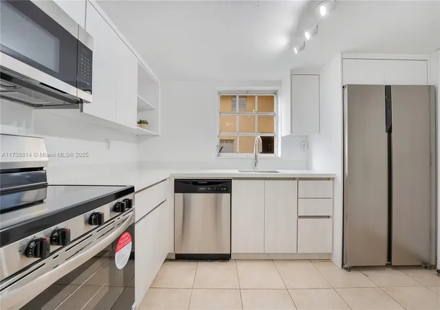 Condo for sale at 8500 SW 109th Avenue #6-220, Miami, FL 33173 | MLS# A11738614 | Listing updated on 2025-03-28