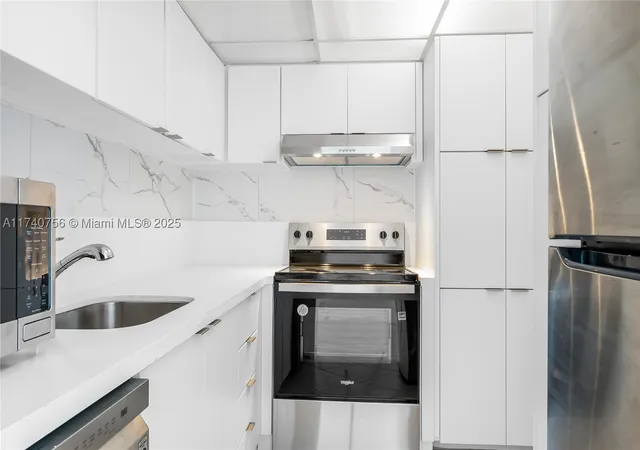4th image of 1000 West Ave #1008, Miami Beach, FL 33139 | MLS# A11740756
