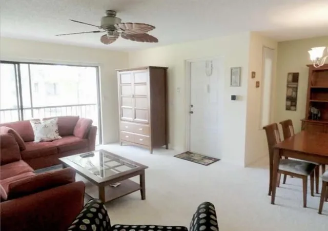 4th image of 814 Sky Pine Wy, Greenacres, FL 33415