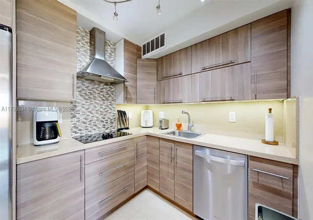 Photo 4 of Condo for sale at 600 N Three Islands Blvd #803, Hallandale, FL 33009 | MLS# A11739304 | Listing updated on 2026-08-26