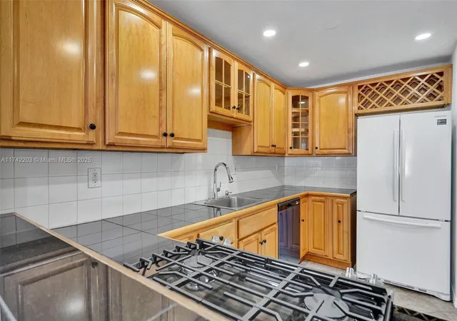 3rd image of 8650 Sw 67Th Ave #1022, Pinecrest, FL 33156 | MLS# A11742203