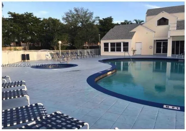 Listing Photo 1 - Condo for sale in building located at 3441 Nw 44Th St, Oakland Park, FL 33309 - Unit #106