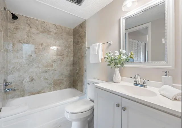 Homes for sale in Lauderdale-by-the-Sea, FL | 4013 N Ocean Dr, Lauderdale-by-the-Sea, FL 33308