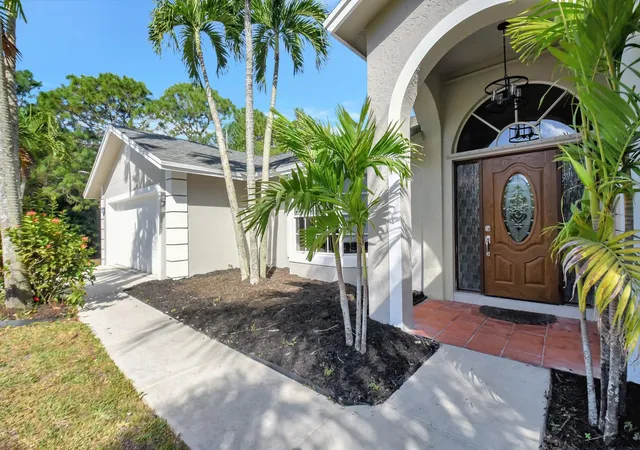 3rd image of 18725 W Sycamore, Loxahatchee, FL 33470 | MLS# F10487584