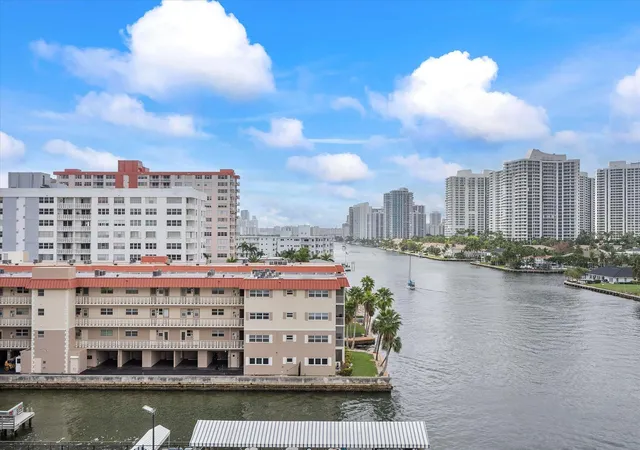 4th image of 2017 S Ocean Dr #710, Hallandale Beach, FL 33009 | MLS# F10488050