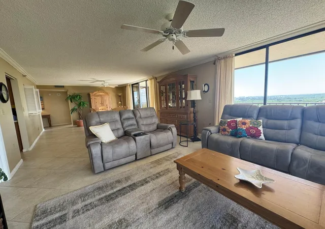 Homes for sale in Hutchinson Island, FL | 5047 Highway A1a, Hutchinson Island, FL 34949 | Houzeo