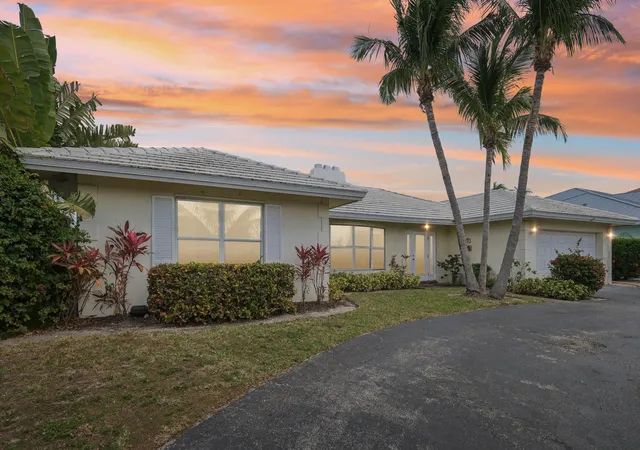 1st image of 3820 Ne 29th Ave, Lighthouse Point, FL 33064 | MLS# F10488591