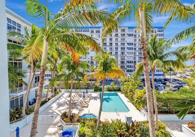 Homes for sale in Deerfield Beach, FL | 701 Se 21st Ave #302, Deerfield Beach, FL 33441 | MLS# R11066485