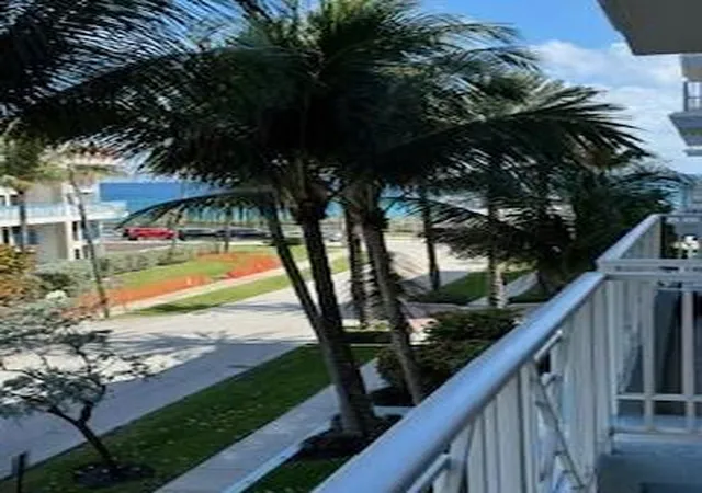 Homes for sale in Deerfield Beach, FL | 701 Se 21St Ave #302, Deerfield Beach, FL 33441 | MLS# R11066485