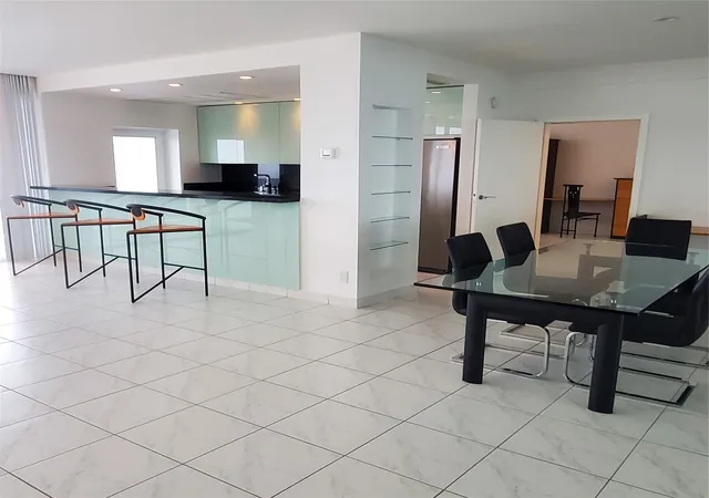 2nd image of 2841 N Ocean Blvd #2008, Fort Lauderdale, FL 33308 | MLS# F10489500