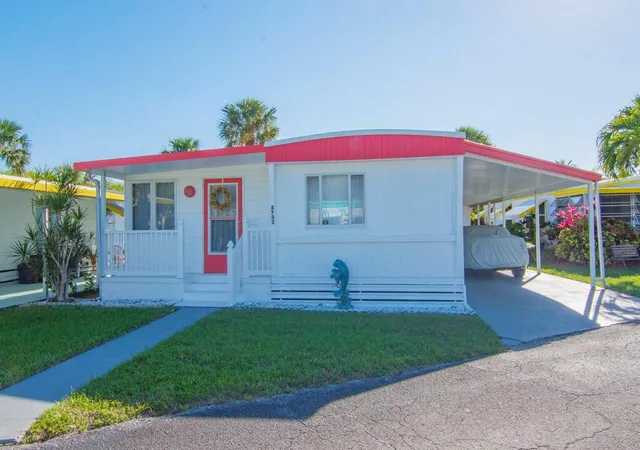 1st image of 4743 Ne Blue Heron Ln #7, Jensen Beach, FL 34957 | MLS# R11068494