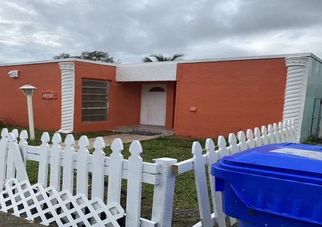 19th image of 1110 S 29th Ave, Hollywood, FL 33020 | MLS# F10490715