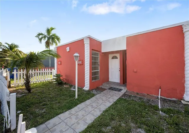 1st image of 1110 S 29th Ave, Hollywood, FL 33020 | MLS# F10490715