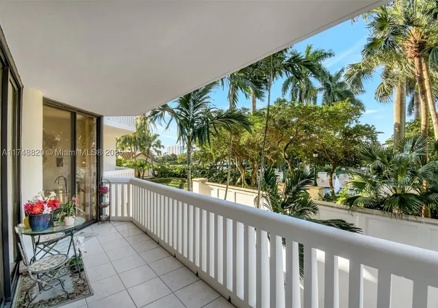 4th image of 2000 Island Bl #410, Aventura, FL 33160 | MLS# A11748820