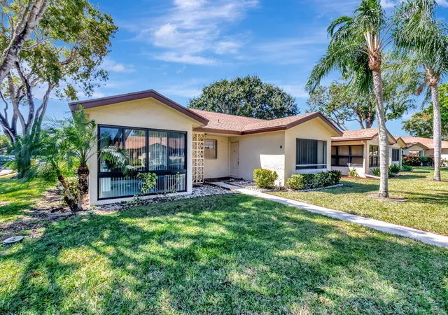 Homes for sale in Delray Beach, FL | 14110 Nesting Wy #A, Delray Beach, FL 33484 | MLS# R11071060