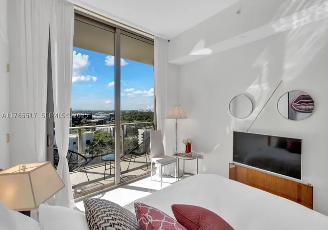 Photo 4 of Condo for sale at 2678 Tigertail #1009, Miami, FL 33133 | MLS# A11765517 | Listing updated on 2026-10-06