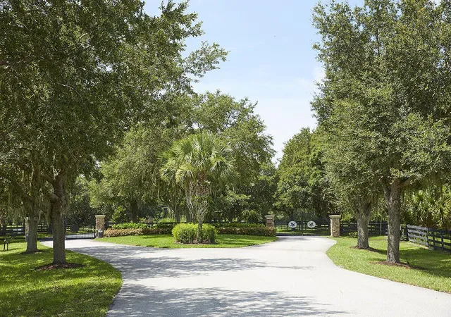 3rd image of 25701 Sw Brians Trl, Okeechobee, FL 34974 | MLS# R11072585
