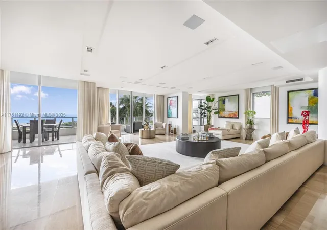 5th image of 125 Ocean Dr #U-0303, Miami Beach, FL 33139 | MLS# A11761192