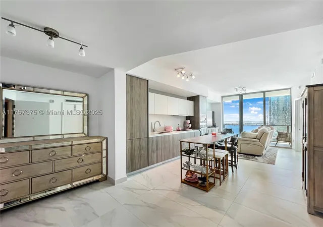Photo 4 of Condo for sale at 2900 Ne 7Th Ave #2008, Miami, FL 33137 | MLS# A11757375 | Listing updated on 2026-04-02