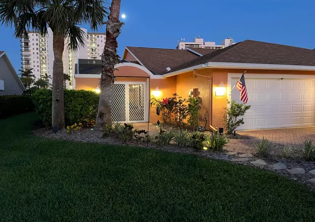 Homes for sale in Hutchinson Island, FL | 209 River Walk, Hutchinson Island, FL 34949 | MLS# R11073539