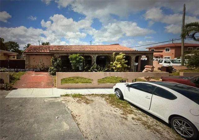 1st image of (Undisclosed), Hialeah, FL 33013 | MLS# A11769268