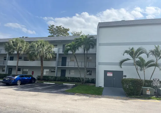 Homes for sale in Fort Lauderdale, FL | 8360 Sands Point Boulevard, Fort Lauderdale, FL 33321 | Houzeo