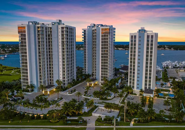 3rd image of 110 Water Club Ct N, North Palm Beach, FL 33408 | MLS# R11074730