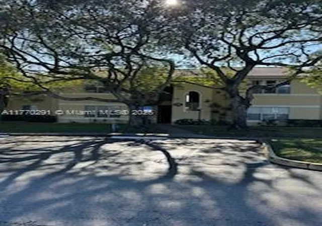 Condo for sale at 12650 Vista Isles Dr #923, Plantation, FL 33325 | MLS# A11770291 | Listing updated on 2025-06-26
