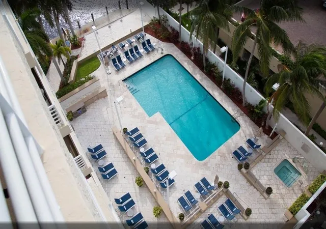 5th image of 2670 E Sunrise Blvd, North Lauderdale, FL 33304