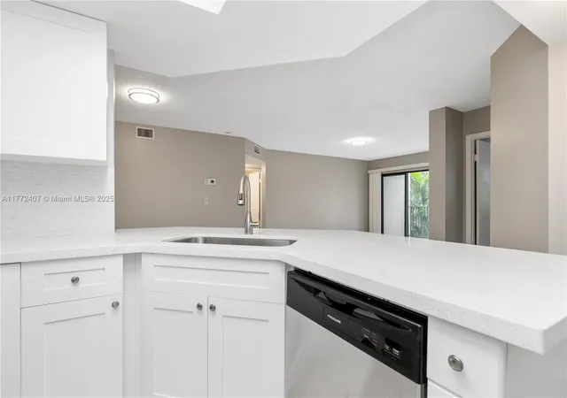 3rd image of 9188 W Atlantic Blvd #1521, Coral Springs, FL 33071 | MLS# A11772407