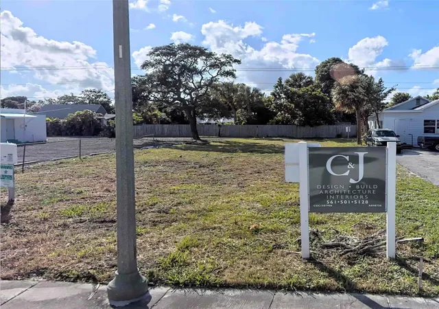 1st image of 709 N Federal Hwy, Lake Worth Beach, FL 33460 | MLS# F10495668