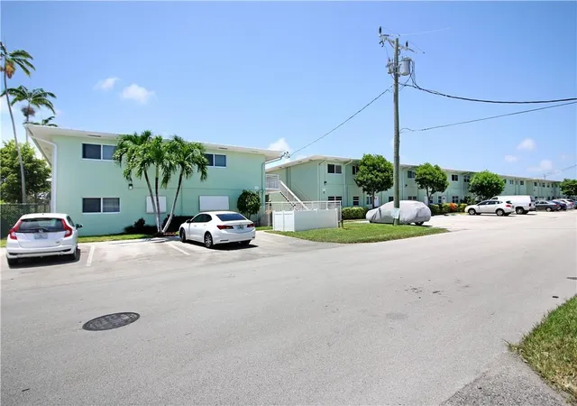 Homes for sale in Lighthouse Point, FL | 2100 Ne 38th St #222, Lighthouse Point, FL 33064 | MLS# F10495677