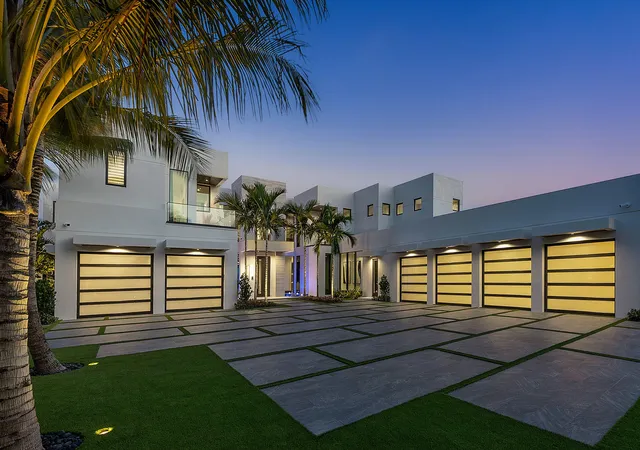 2nd image of 372 E Alexander Palm Rd, Boca Raton, FL 33432 | MLS# R11079617