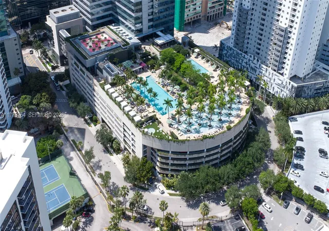 Homes for sale in Miami, FL | 1425 Brickell Ave, Miami, FL 33131 | Houzeo