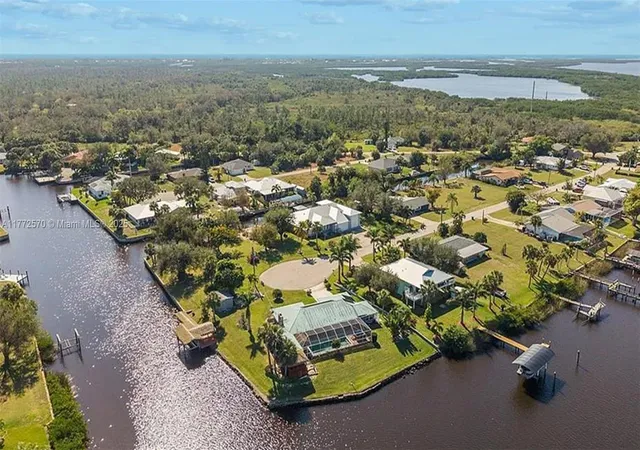 5th image of 28450 Sabal Palm Dr, Punta Gorda, FL 33982 | MLS# A11772570