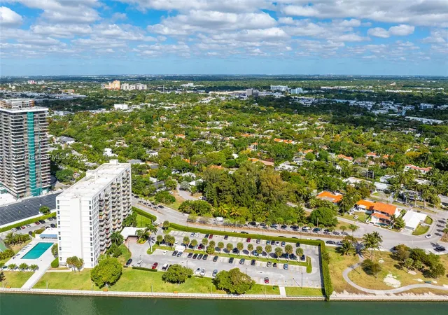 5th image of 890 Ne 70Th St, Miami, FL 33138 | MLS# A11780718