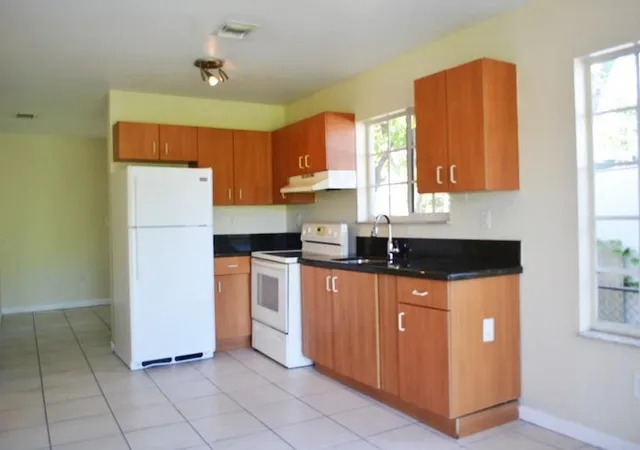 Homes for sale in Opa Locka, FL | 2911 Nw 135Th St, Opa Locka, FL 33054 | MLS# F10497451