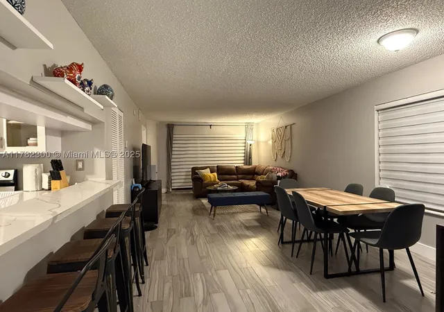 Listing Photo 5 - Condo for sale in building located at 9121 Sw 138Th Pl, Miami, FL 33186 - Unit #9121